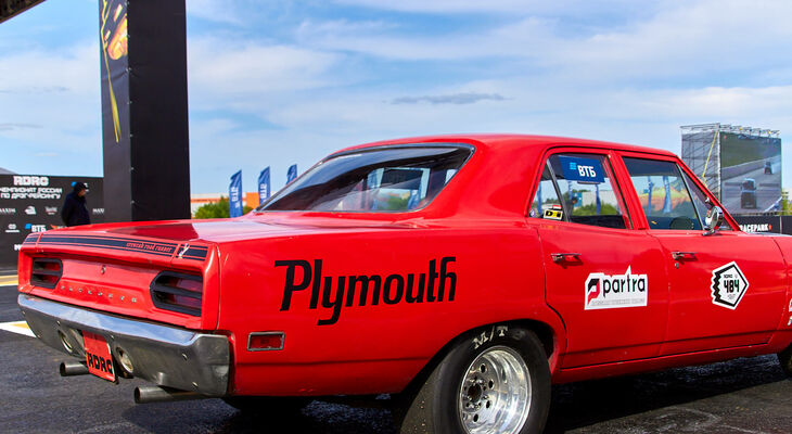 GROUPAUTO Russia и Mad Buckets на втором этапе гонок Russian Drag Racing Community – чемпионате России по дрэг-рейсингу GROUPAUTO Russia и Mad Buckets на втором этапе гонок Russian Drag Racing Community – чемпионате России по дрэг-рейсингу